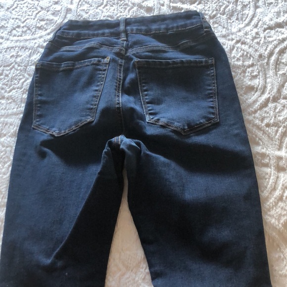 Ladies jeans - Picture 2 of 2